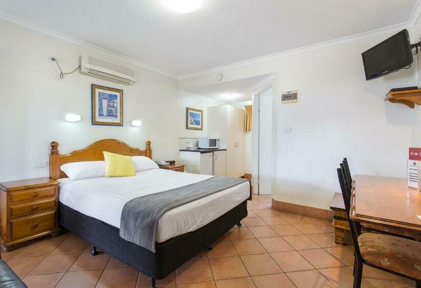 استودیوی استاندارد, Glenmore Tavern