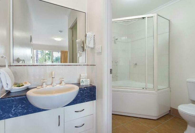 اتاق استاندارد با وان آب گرم, Glenmore Tavern