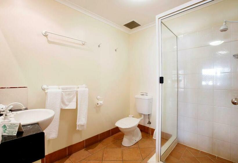 استودیوی استاندارد, Glenmore Tavern