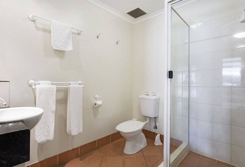 استودیوی استاندارد, Glenmore Tavern