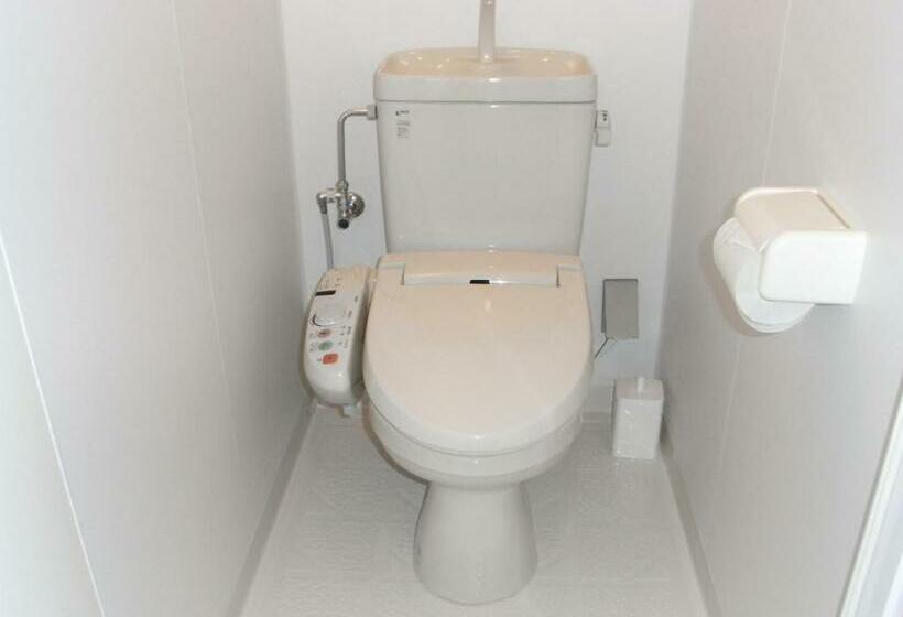 Camera Comfort, Nahawest Inn