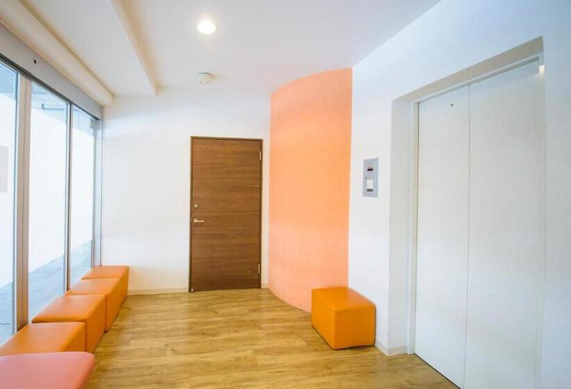 Monolocale Standard, Nahawest Inn