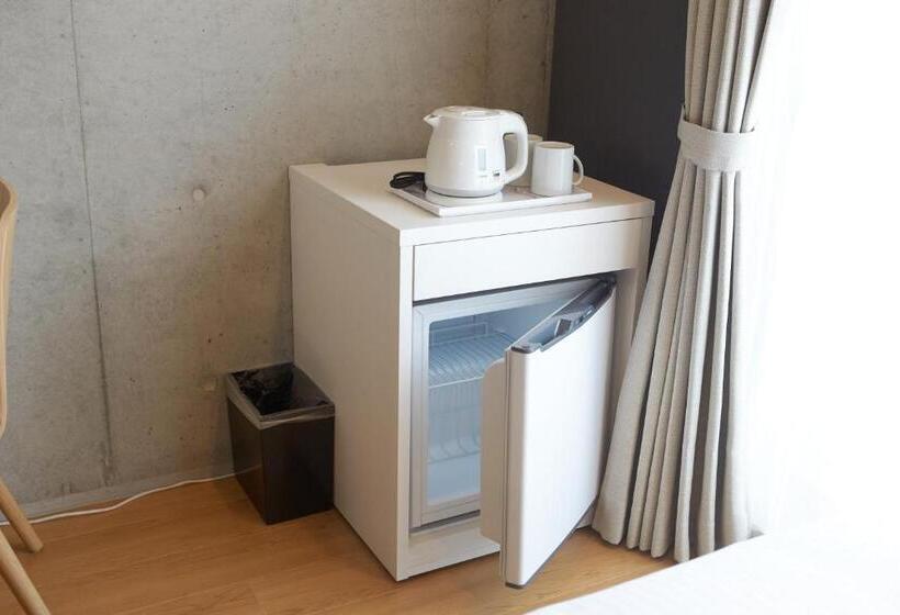 Camera Standard Piano Superiore, Nahawest Inn