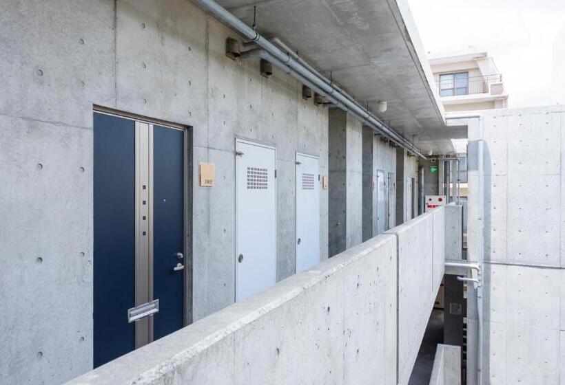 Camera Tripla Deluxe, Nahawest Inn