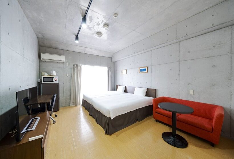 Camera Deluxe, Nahawest Inn