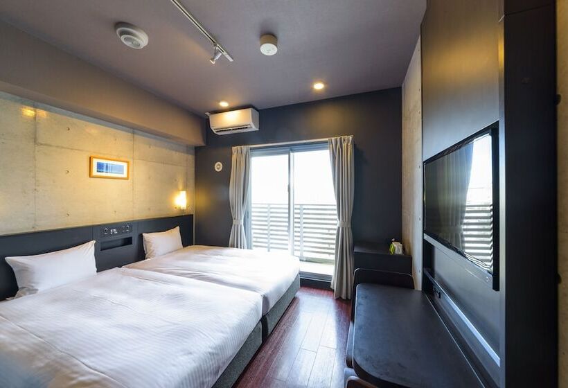 Camera Standard Piano Superiore, Nahawest Inn