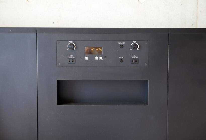 Camera Standard Piano Superiore, Nahawest Inn