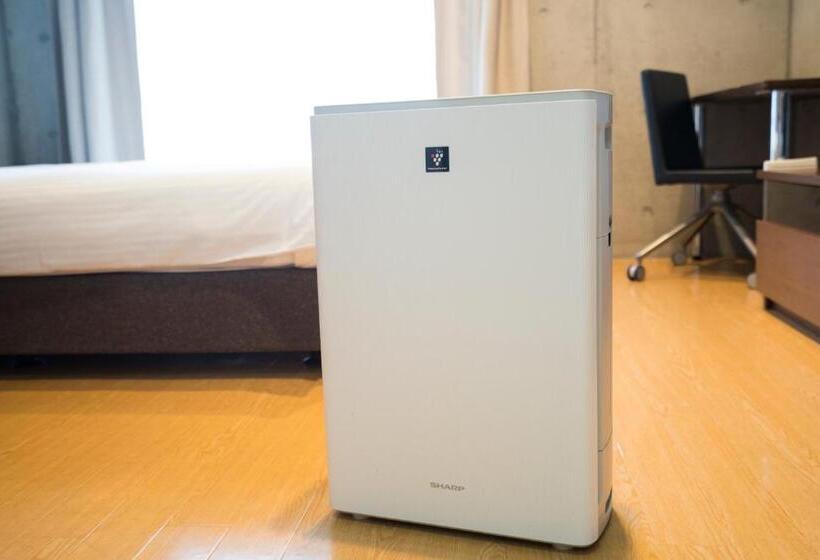 Camera Comfort, Nahawest Inn