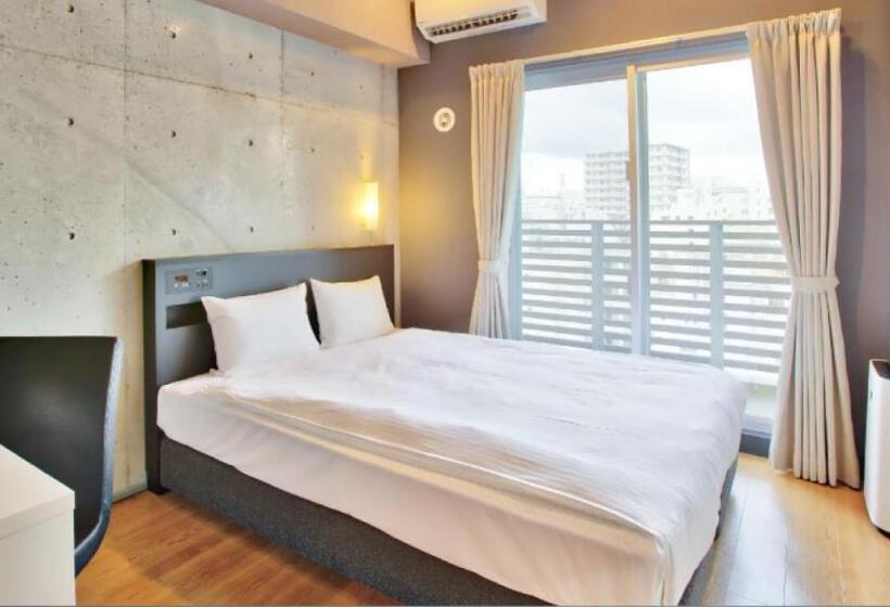 Camera Economy, Nahawest Inn