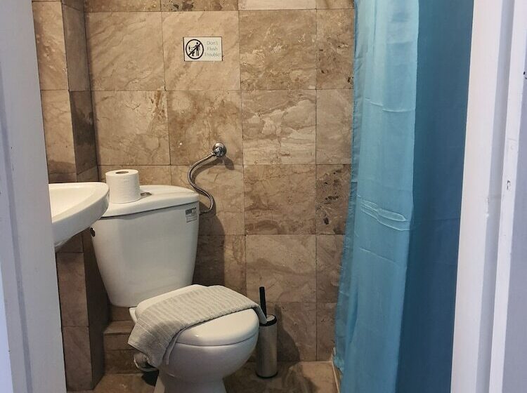 Habitación Triple Estándar, Porto Castello