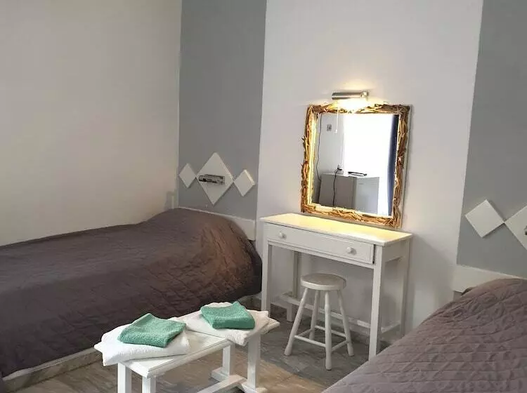 اتاق استاندارد چهار تخته, Porto Castello