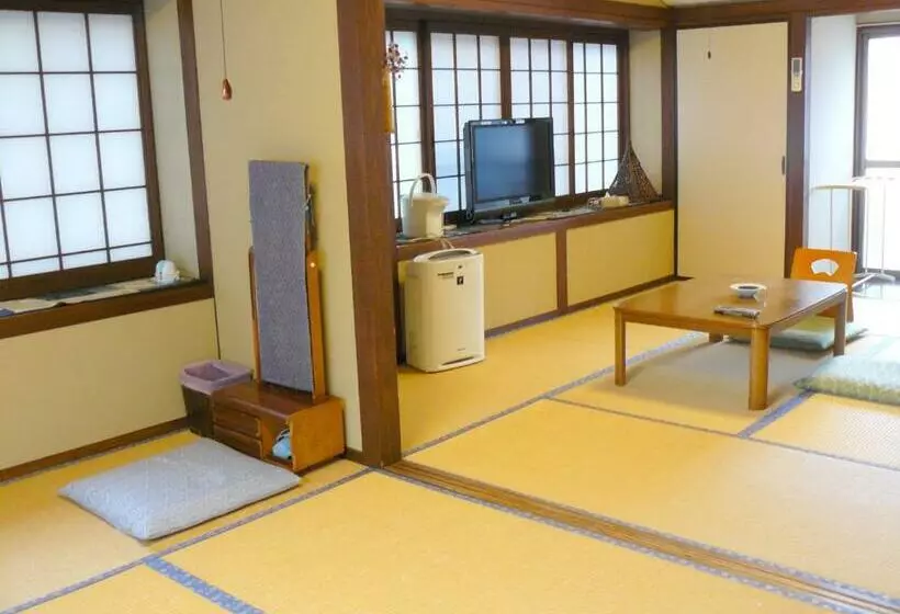 バス共有のスタンダードルーム, Ryokan Yamashiroya