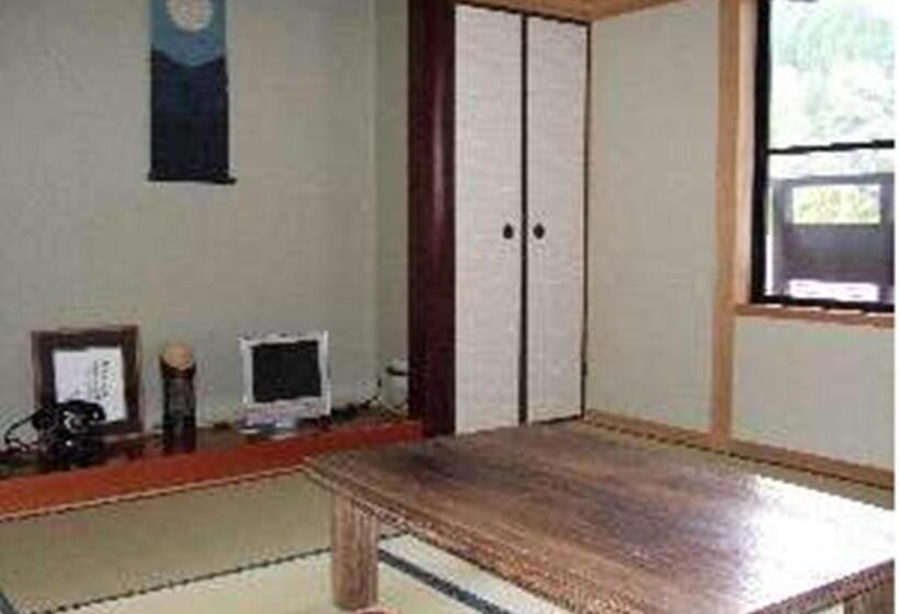 스탠다드 룸 공동 욕실, Ryokan Yamashiroya