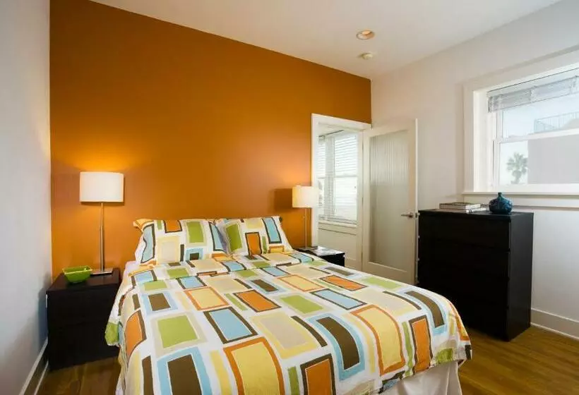 オーシャンビュースイート, Venice Suites