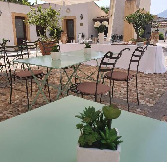 标准间, Villa Lampedusa