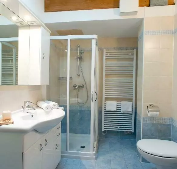 スタンダードスタジオ, Residence Civetta