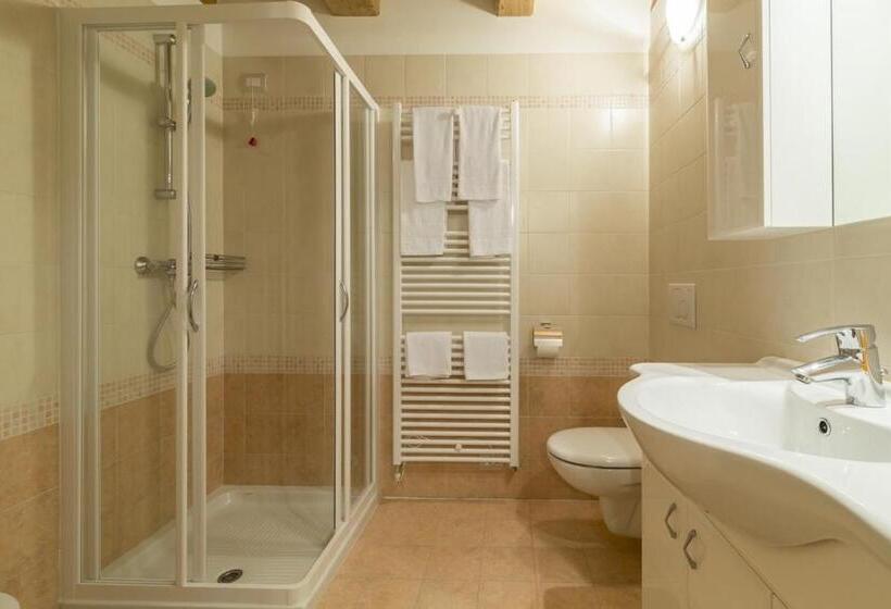 带1个卧室的高级公寓, Residence Civetta