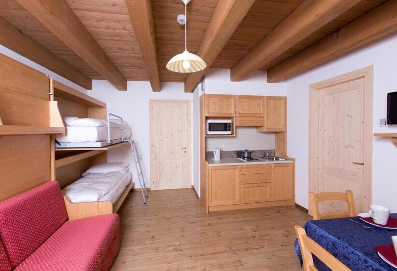 带1个卧室的高级公寓, Residence Civetta