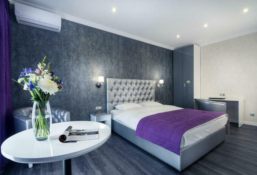 Deluxe-huoneisto 1 Makuuhuone, Status Apartments