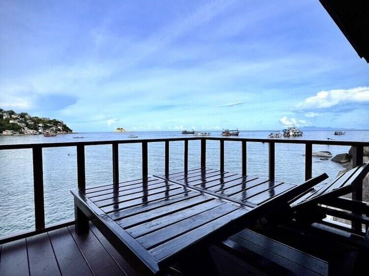 デラックスバンガロー, Taatoh Seaview Resort Sha Plus