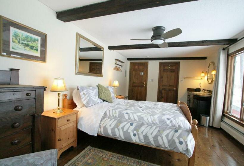 غرفة قياسية مطلّة علي الحديقة, Old Saco Inn