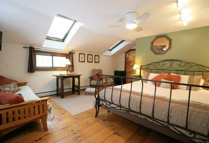 غرفة قياسية سرير كينج, Old Saco Inn