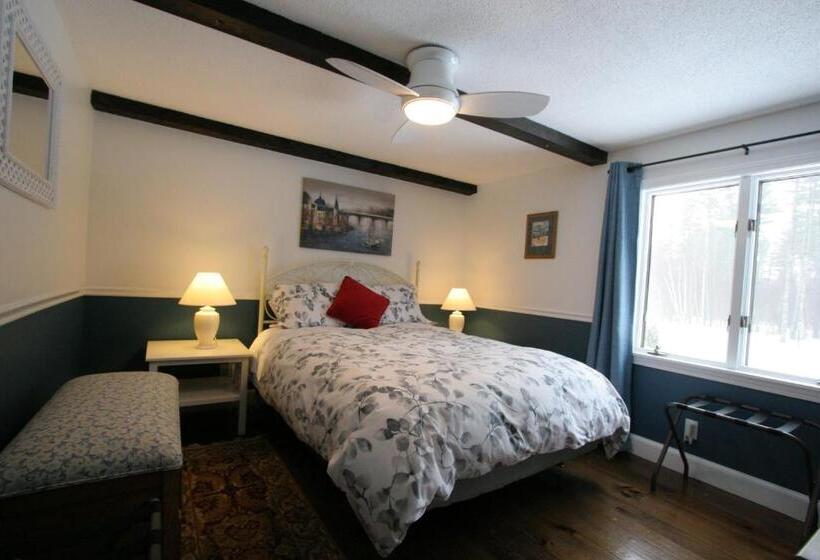 غرفة قياسية, Old Saco Inn