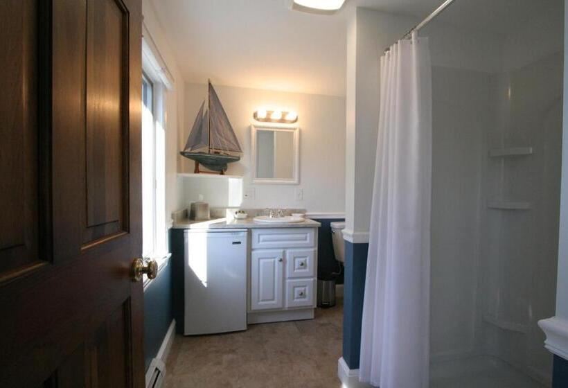 غرفة قياسية, Old Saco Inn