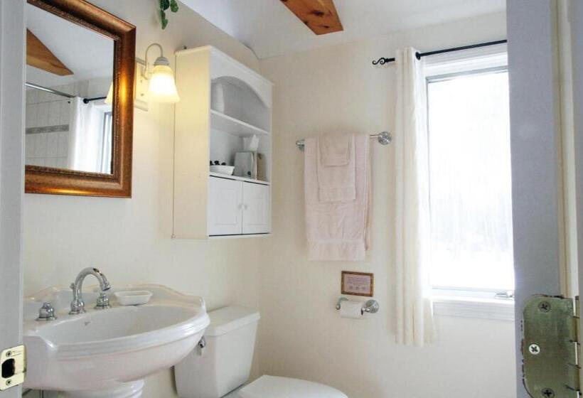 غرفة قياسية, Old Saco Inn