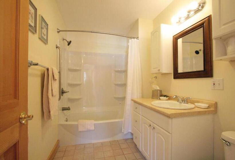 غرفة قياسية سرير كينج, Old Saco Inn