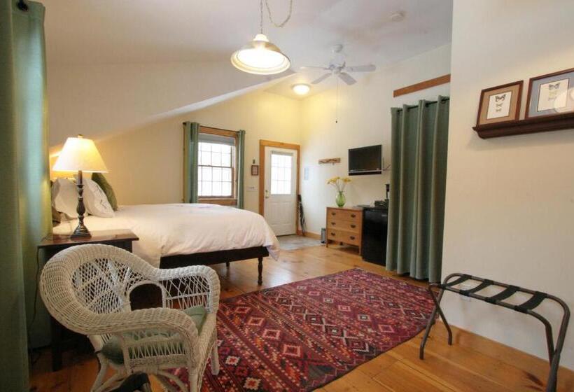 غرفة قياسية سرير كينج, Old Saco Inn