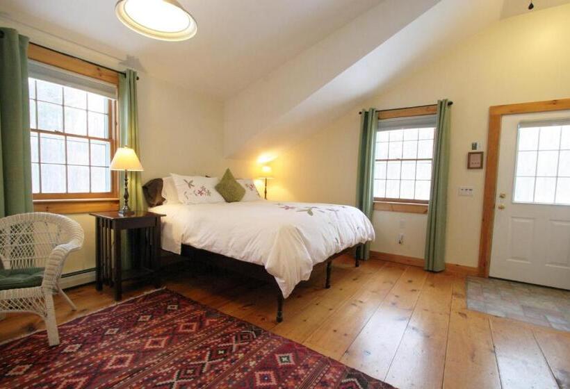 غرفة قياسية سرير كينج, Old Saco Inn