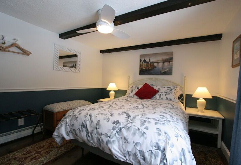 غرفة قياسية, Old Saco Inn