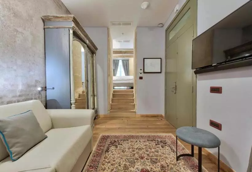 سوییت لوکس, Palazzo Consiglia Ik Collection