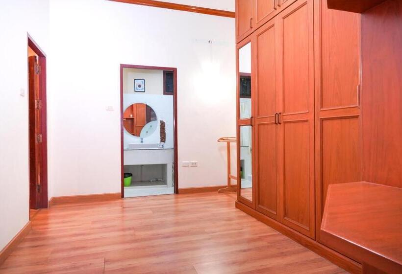 디럭스 룸, Phuket Airport Inn