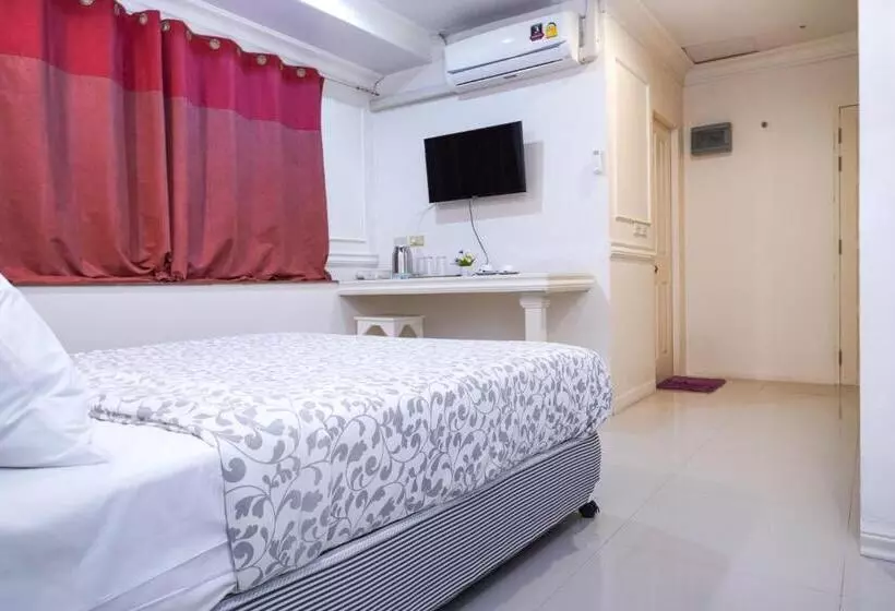 ファミリーステューディオ, Phuket Airport Inn