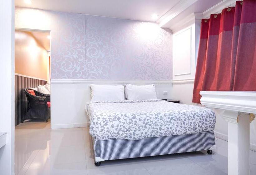 패밀리 스튜디오, Phuket Airport Inn