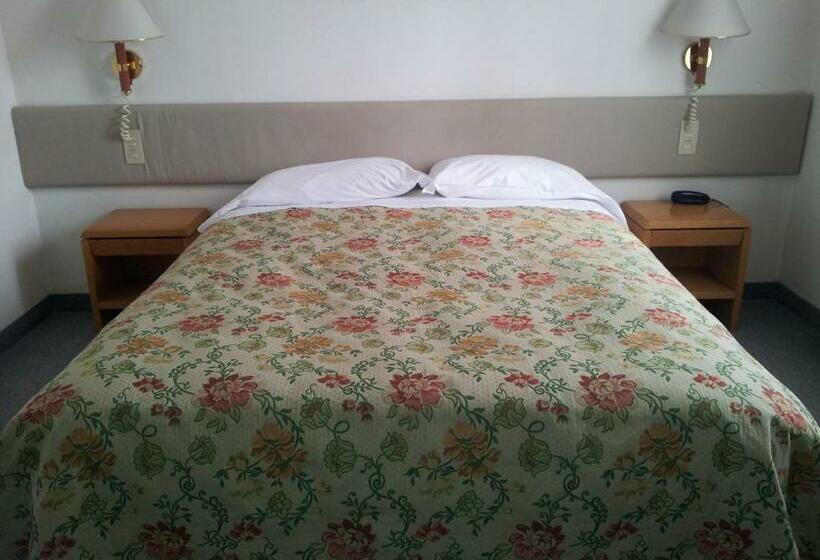 Habitació Estàndard, Post