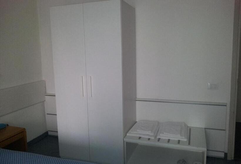 Habitación Comfort con Balcón, Post