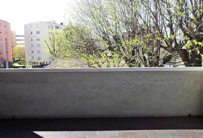 Habitación Comfort con Balcón, Post