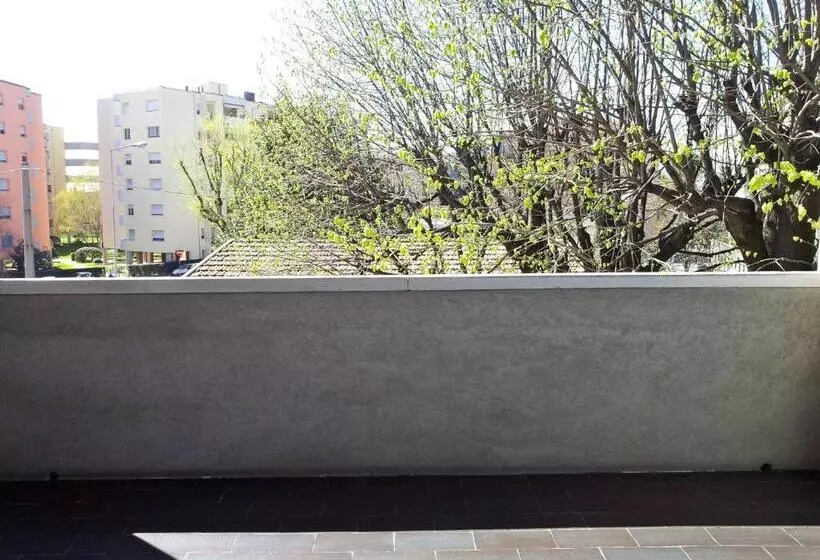 Comfort room with balcony, Post