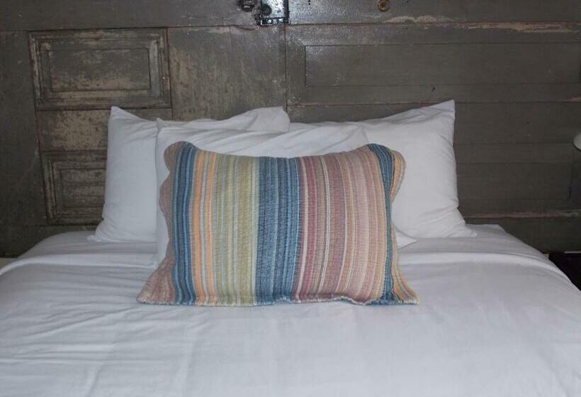 スタンダードルーム, William Watson