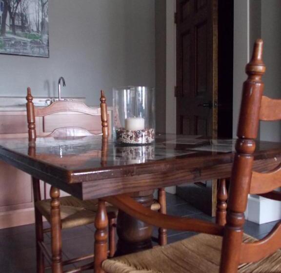 キングサイズベッドのデラックスルーム, William Watson