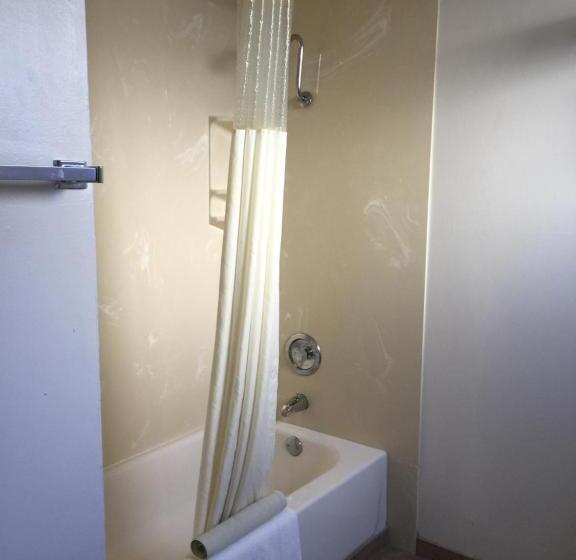 Люкс Кровать Кинг, Tiki Lodge