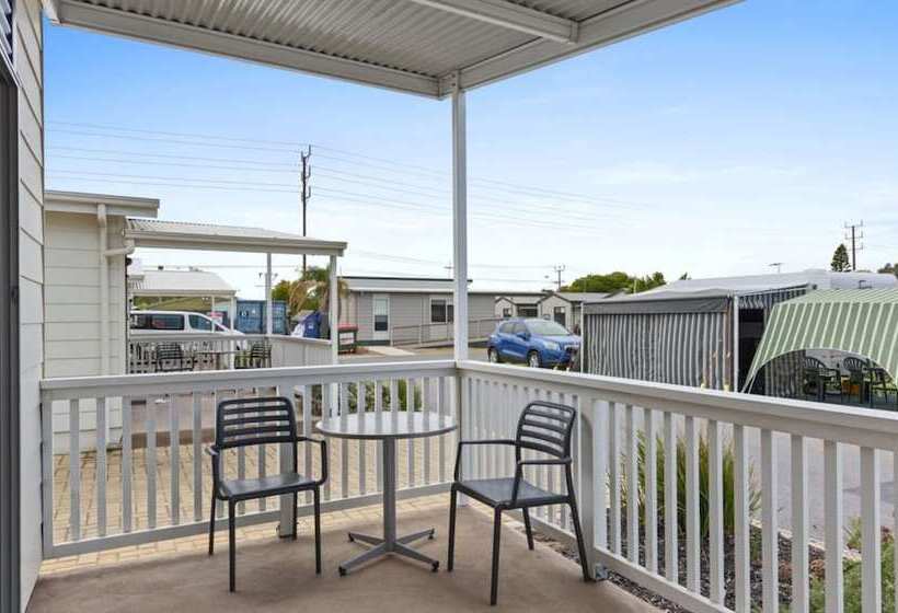 کلبه سوپریور, Discovery Parks  Adelaide Beachfront