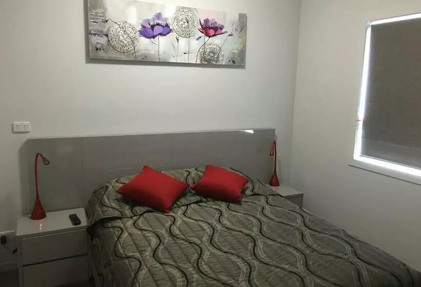 １ベッドルームアパートメント, Athena Motel Apartments