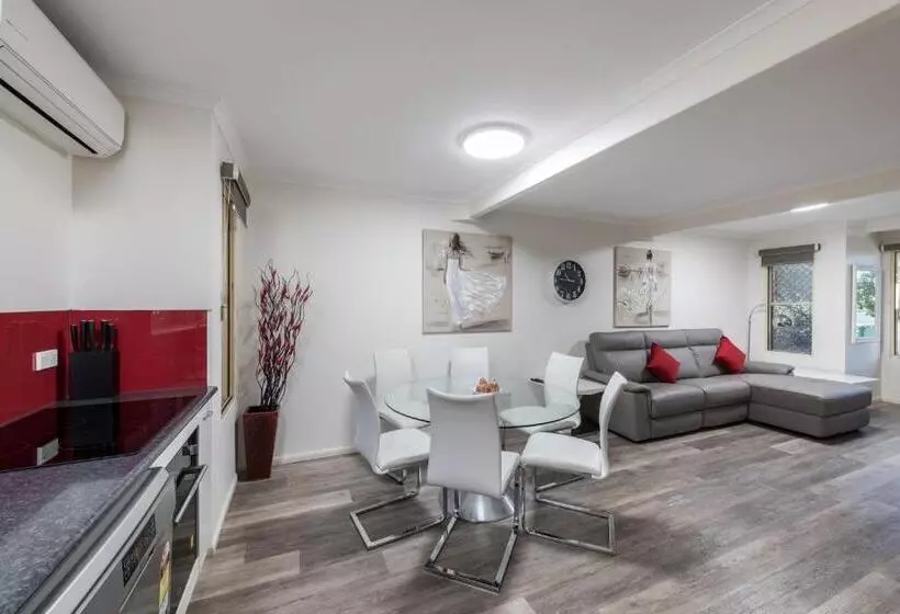 ３ベッドルームアパートメント, Athena Motel Apartments