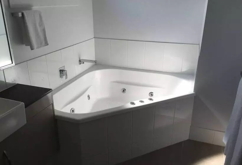２ベッドルームアパートメント, Athena Motel Apartments