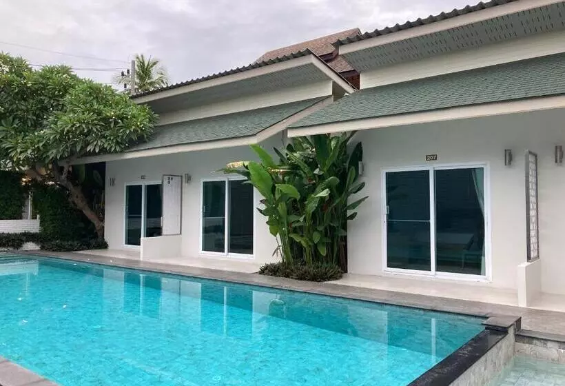 プールビュースタンダードルーム, Baanfah Resort Samui