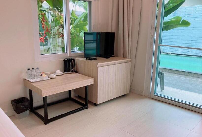 标准间带游泳池, Baanfah Resort Samui